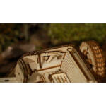 Деревянный 3D конструктор "Армейский джип", автомат детально